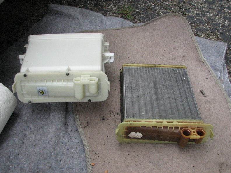 I didn't have time to wash the new core, but it doesn't smell unbearably bad.