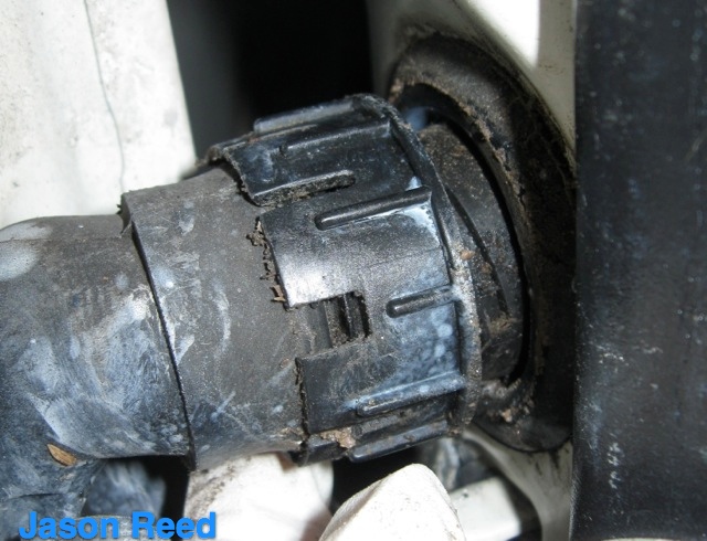 Twist off the electrical connector.jpg