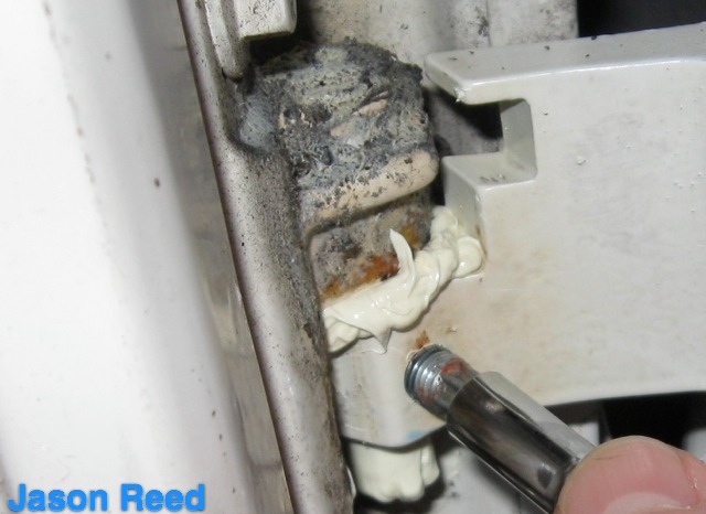 Reinstall E8 hinge set screws.jpg