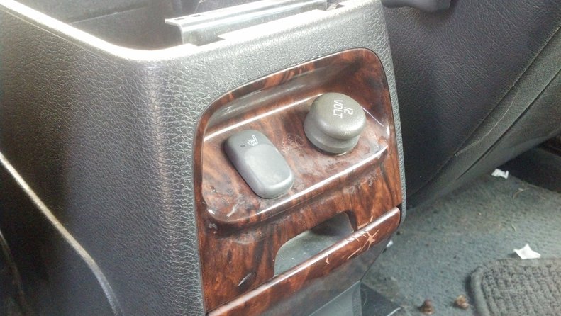 Volvo P80, 850, V70, XC70 rear seat heater seat.