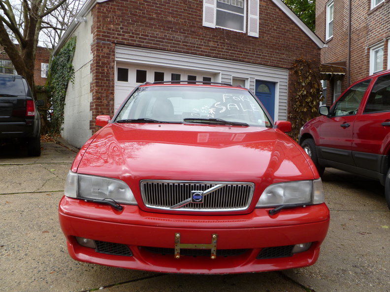 One of the headlight wipers is disconnected. It gets stuck in the upright position.