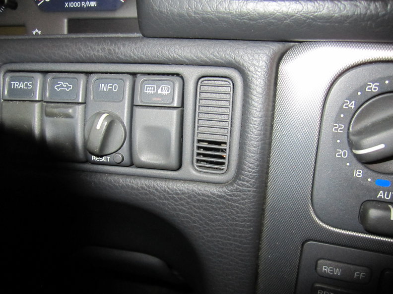 Temp controller grill in facia