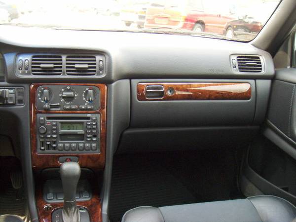 Interior is very clean. Never smoked in.