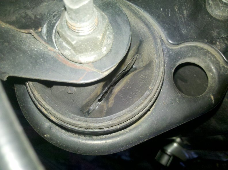 upper engine torque mount