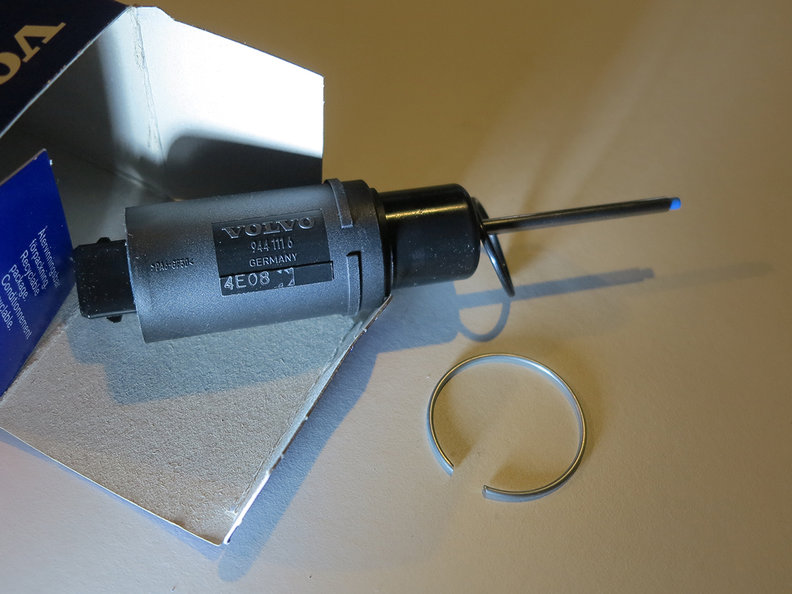 Brake pedal sensor by ATE for Volvo.