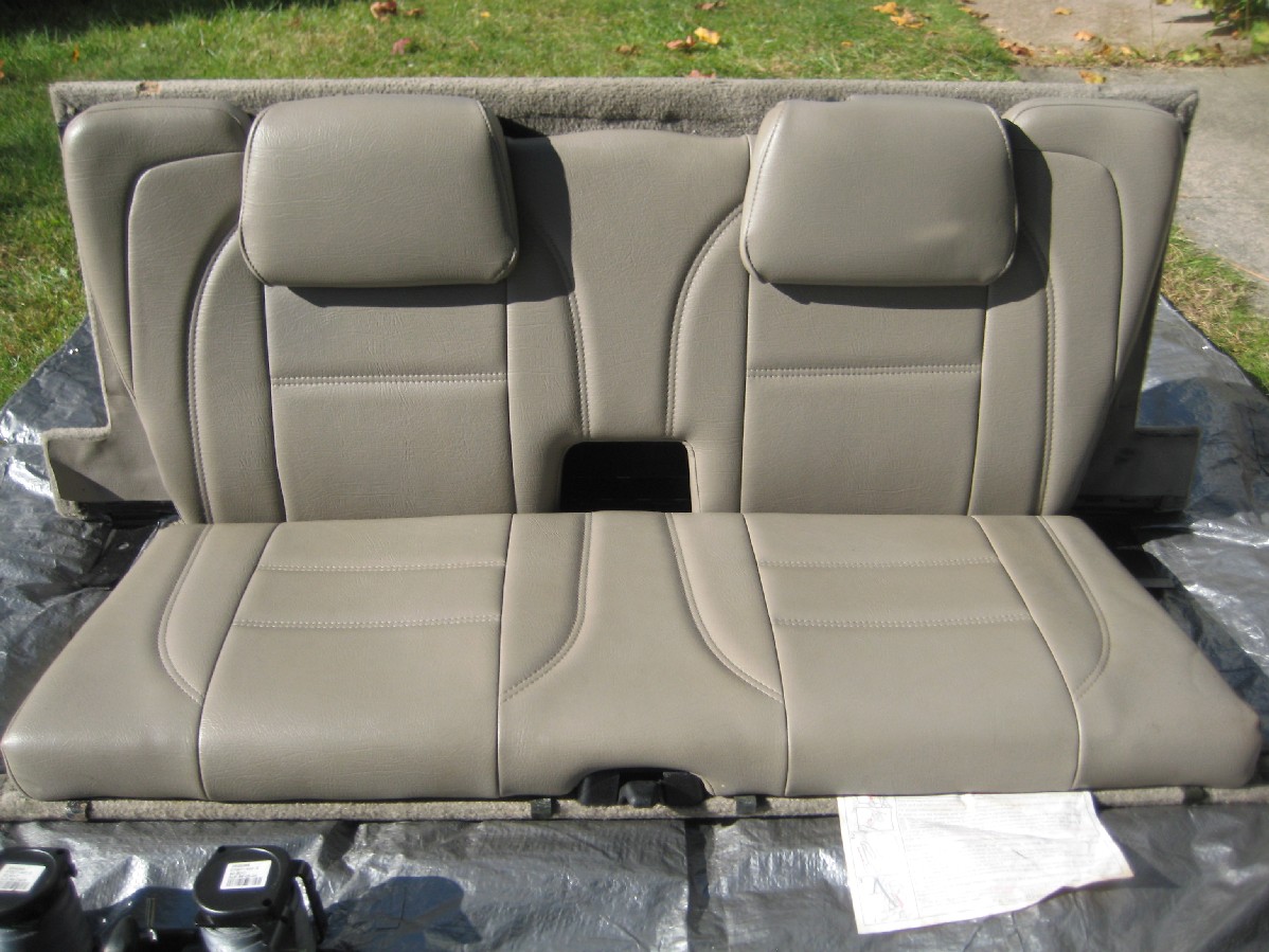 resize volvo seat 004.jpg