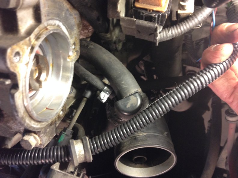 Connections at the flame trap housing (throw away the flame trap disc inside!)