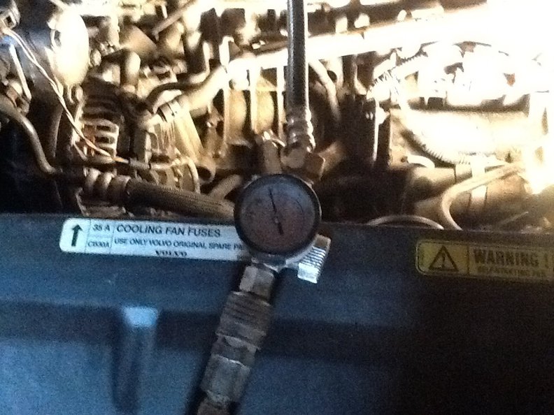 Connected up to air after letting SeaFoam soak for an hour