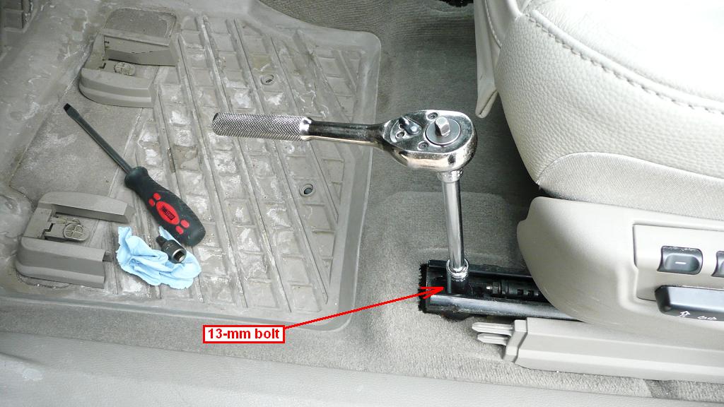 XC90-SeatBelt-04.JPG