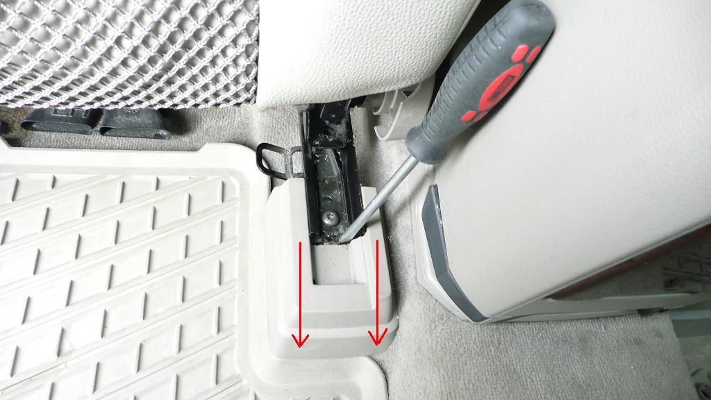 XC90-SeatBelt-05.JPG