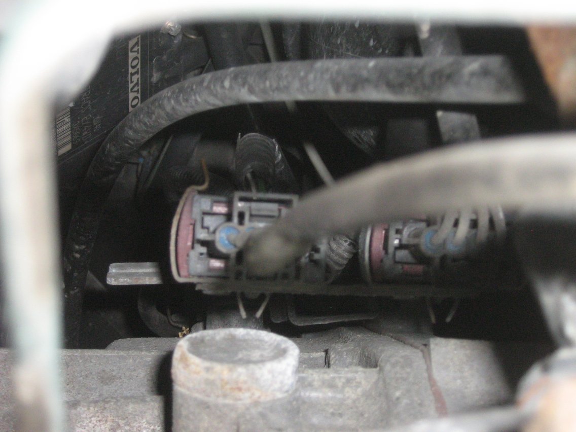 O2 sensor connector small.jpg