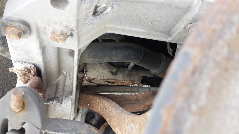 Look at the top of the screen and you see a hole from underneath in sub-frame