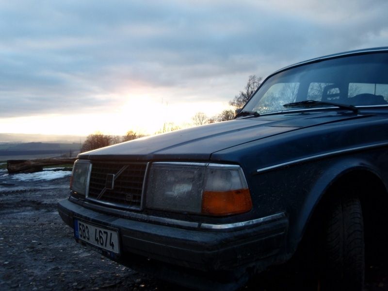 volvo 240 e.jpg