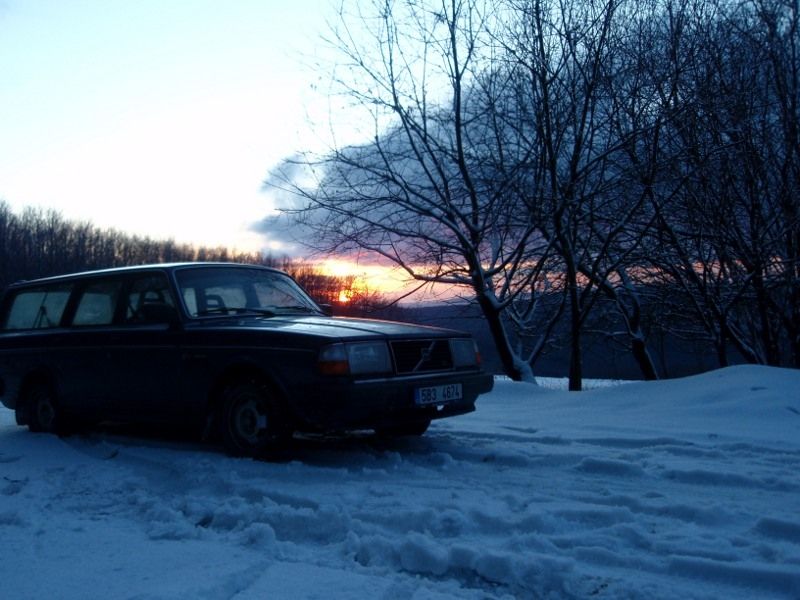volvo 240 f.jpg
