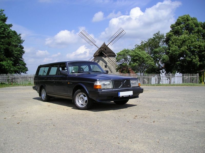 volvo 240 g.jpg
