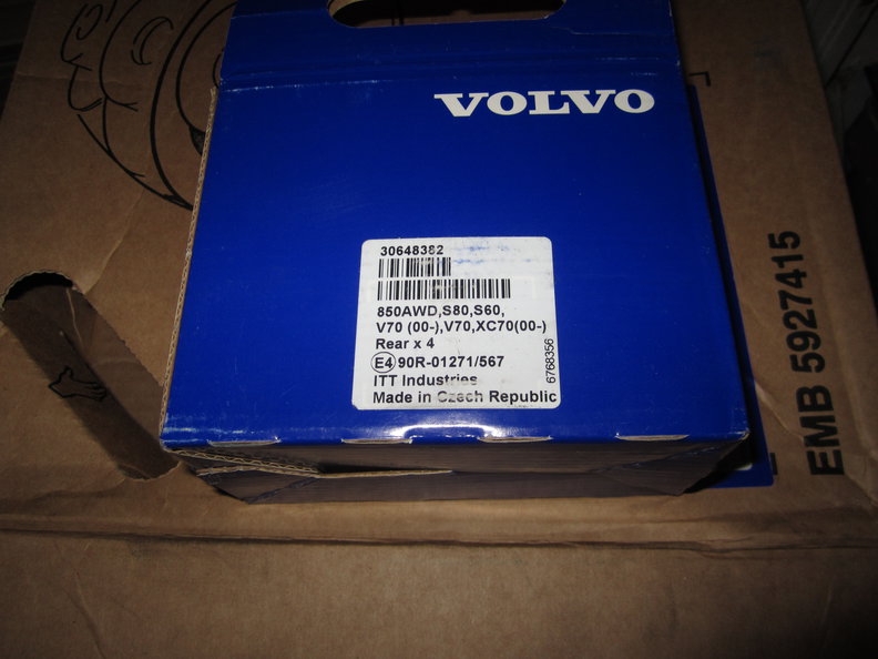 2000 V70R rear brake pads