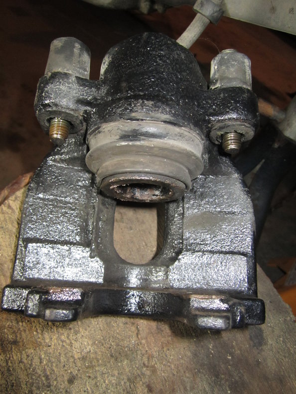 2000 V70R rear caliper