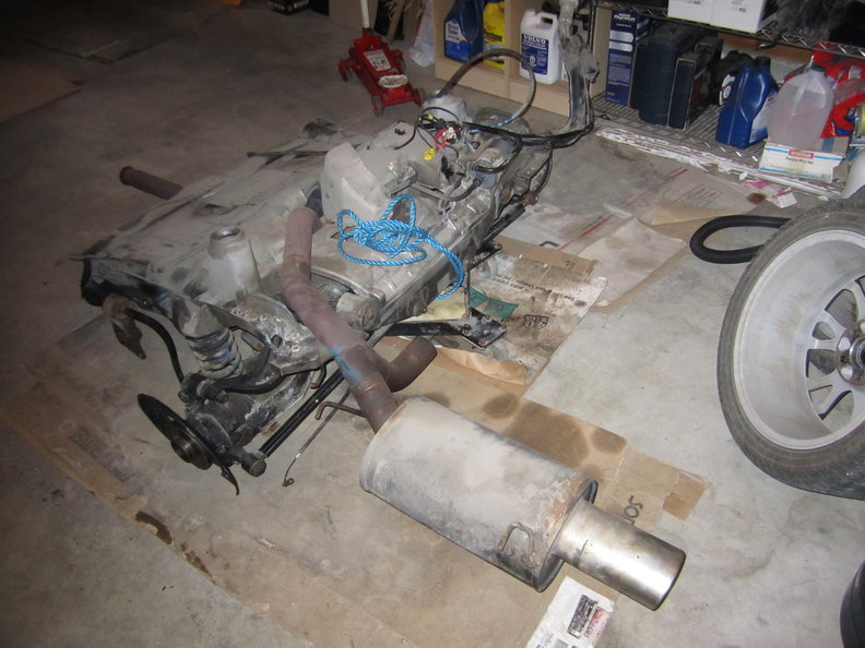 2000 V70R rear sub-frame (1)