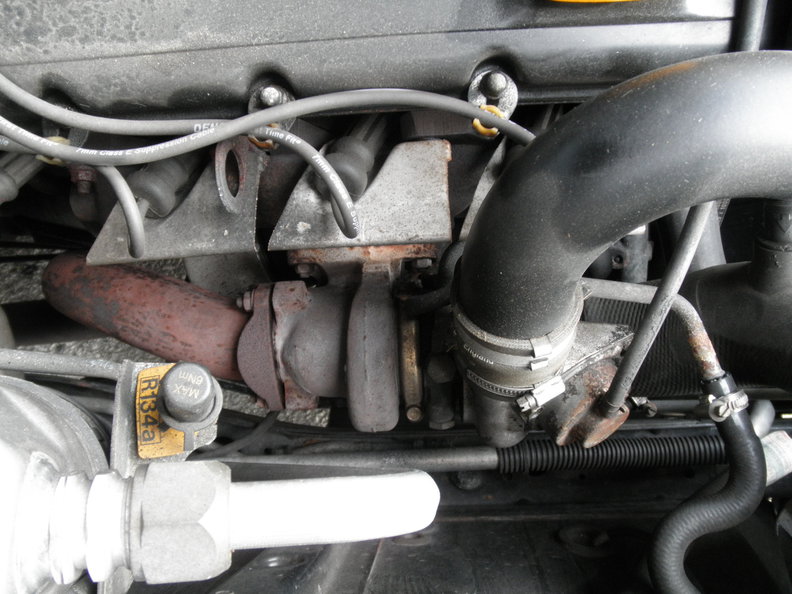 Note angle of upper vacuum actuator. Does not match drawings but may not matter.