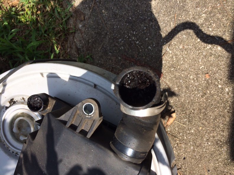 Volvo flame trap.JPG