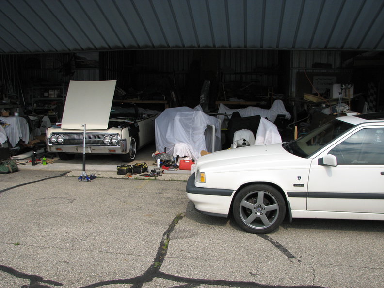 Hangar full of RC planes and a Lincoln.