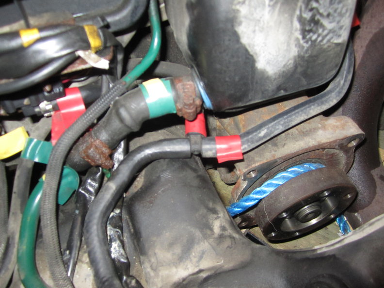 RH Fuel pump pipes and wiring (4)