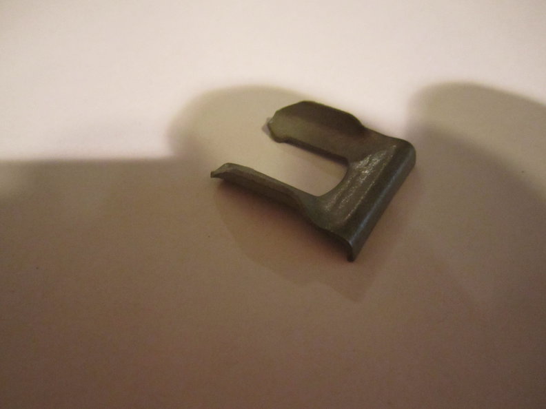 Parking brake clip (3)