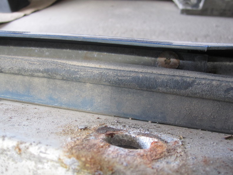 Hidden mounting bolts for rear bumper cover