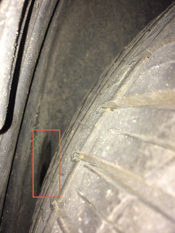 Right Rear tire rub mark