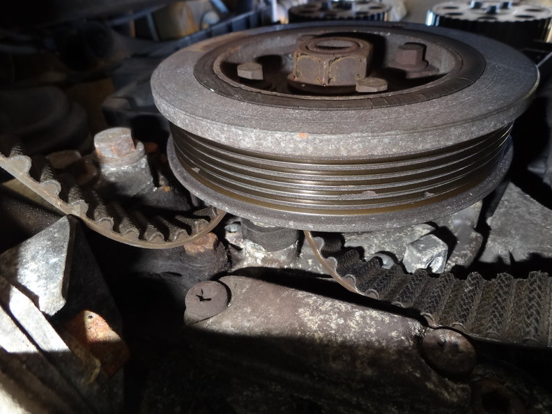 s70_crankshaft_pulley.jpg