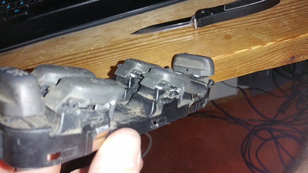 Both buttons for the front done, note the position of the staples