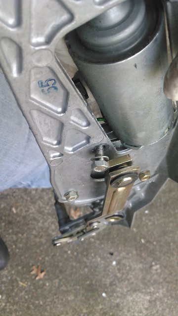 Volvo Rear Wiper Jam.jpg