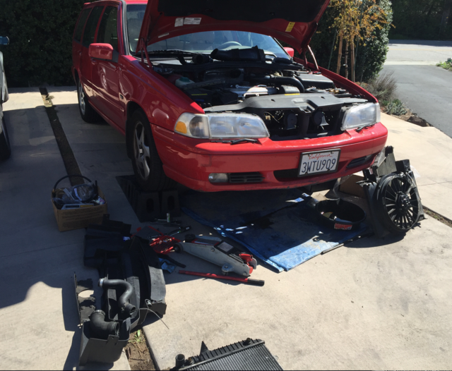 This is the scene in my driveway as I replaced the radiator in my V70 T5.