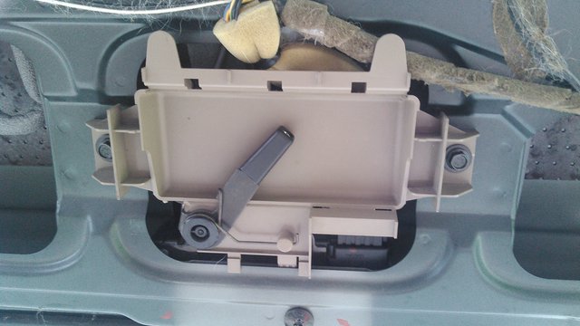 Latch Mechanism Cover part # 9411516.jpg