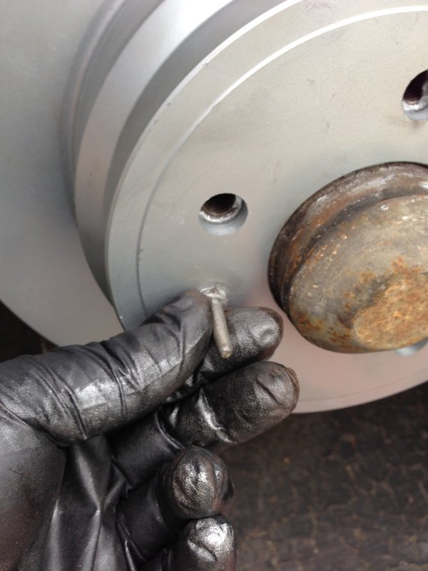 Rotor hold screw,10 mm. Tighten this with 10mm box until rotor is firm, then loosen and finger tighten only. These are notorious for freezing up