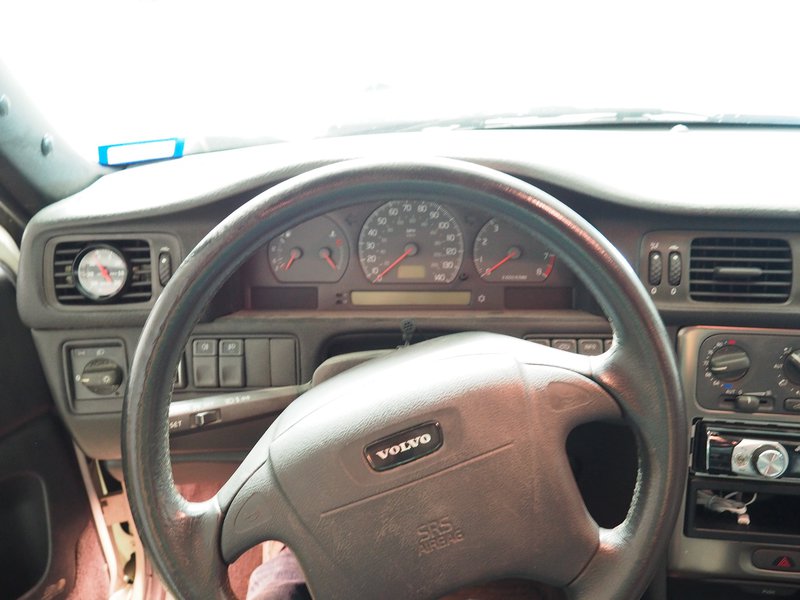 picture apparently taken while shaking camera wildly about