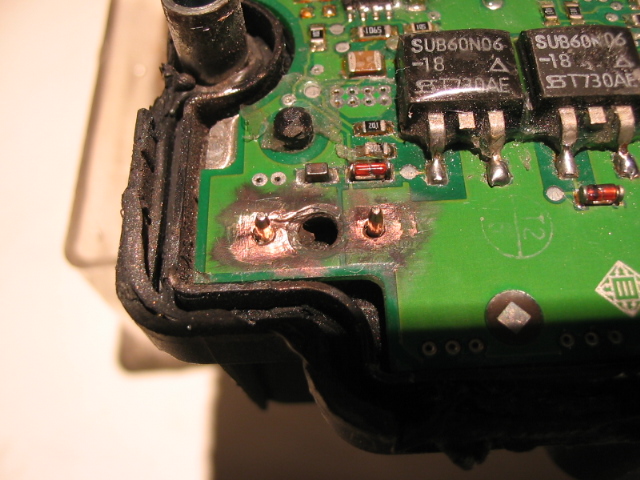 Here I've removed the top PCB layer, exposing more copper underneath.