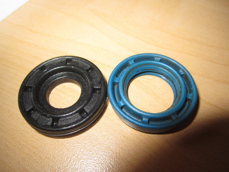Volvo injector seals or spacers