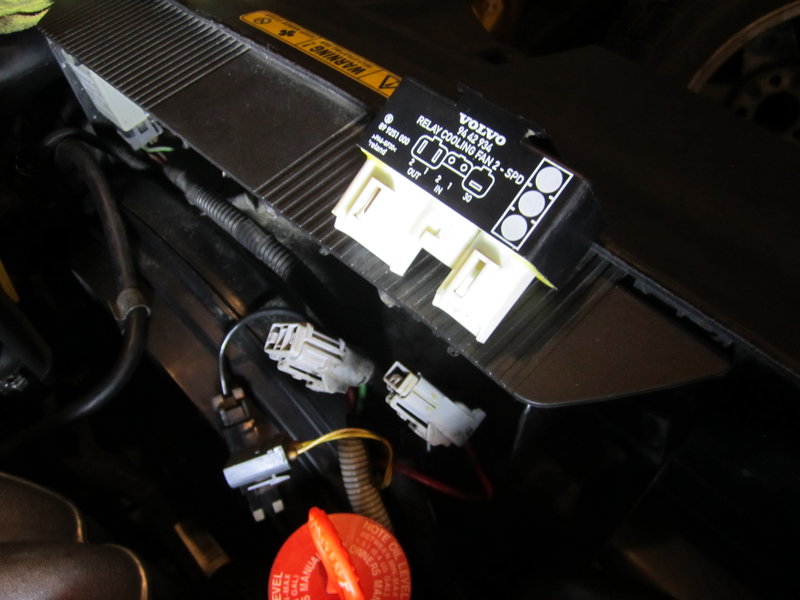 Cooling fan relay removed