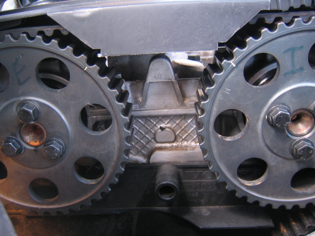 Volvo_Cam Timing II 002.JPG