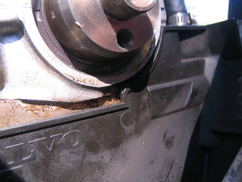 Volvo_Camshaft Seals 023.JPG