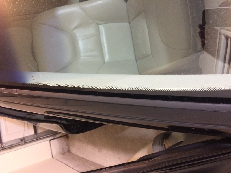 The finished product from the outside. No more unsightly peeling. let's see how long it lasts. I also picked up a set of plastic pilalrs for $25 on ebay, just in case.