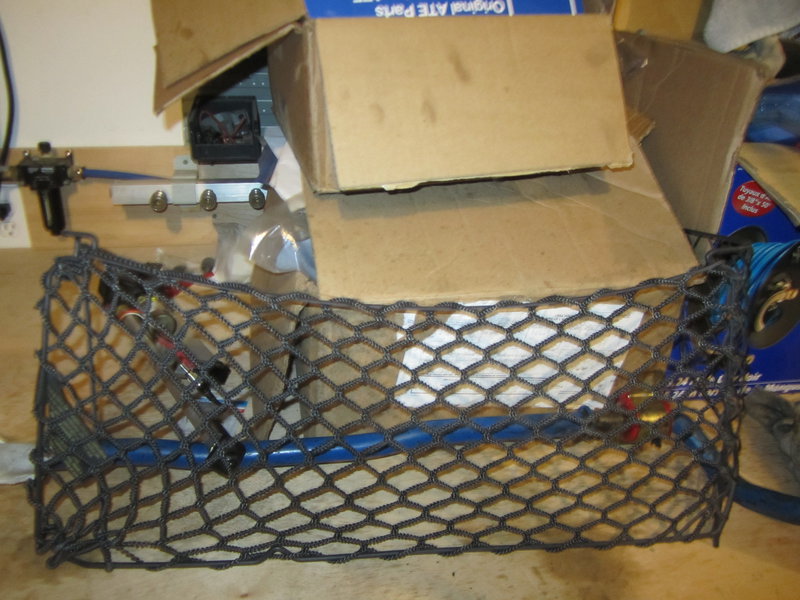 LH cargo net un-fitted