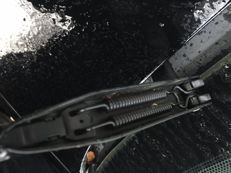 driver's wiper arm base, 850