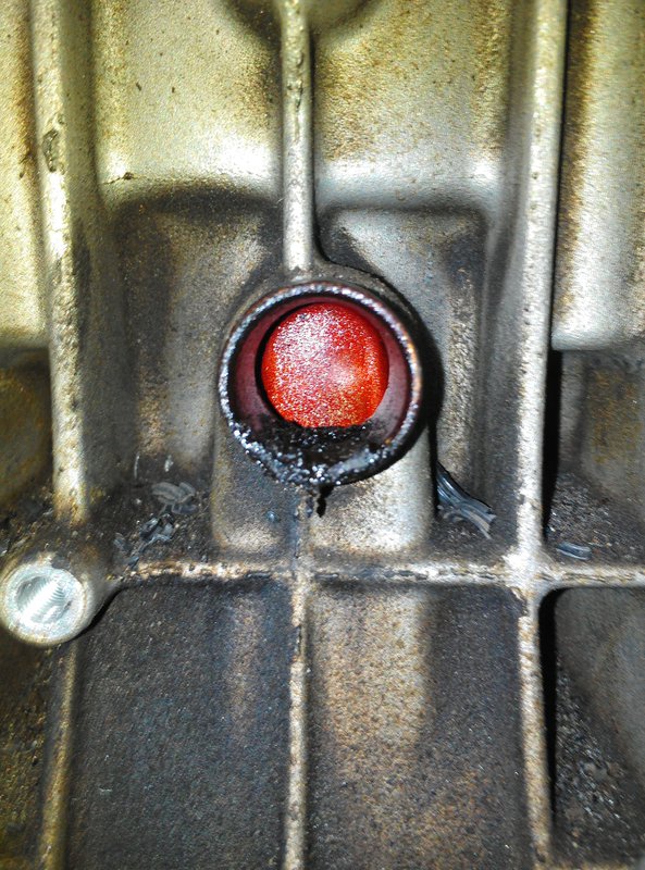 V70 T5 Oil Trap Top.jpg