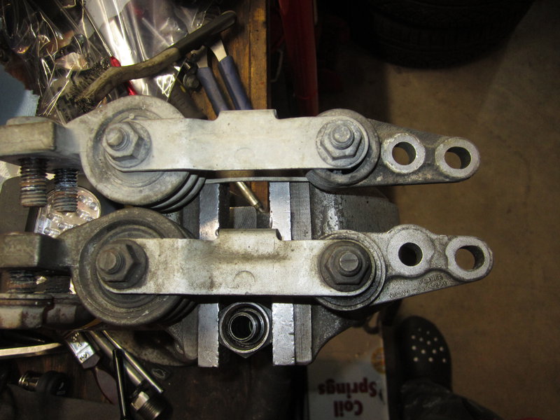 Side view of torque mounts