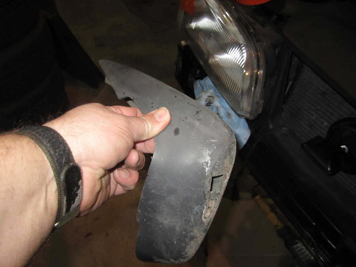 Damage to mud-flap (1)