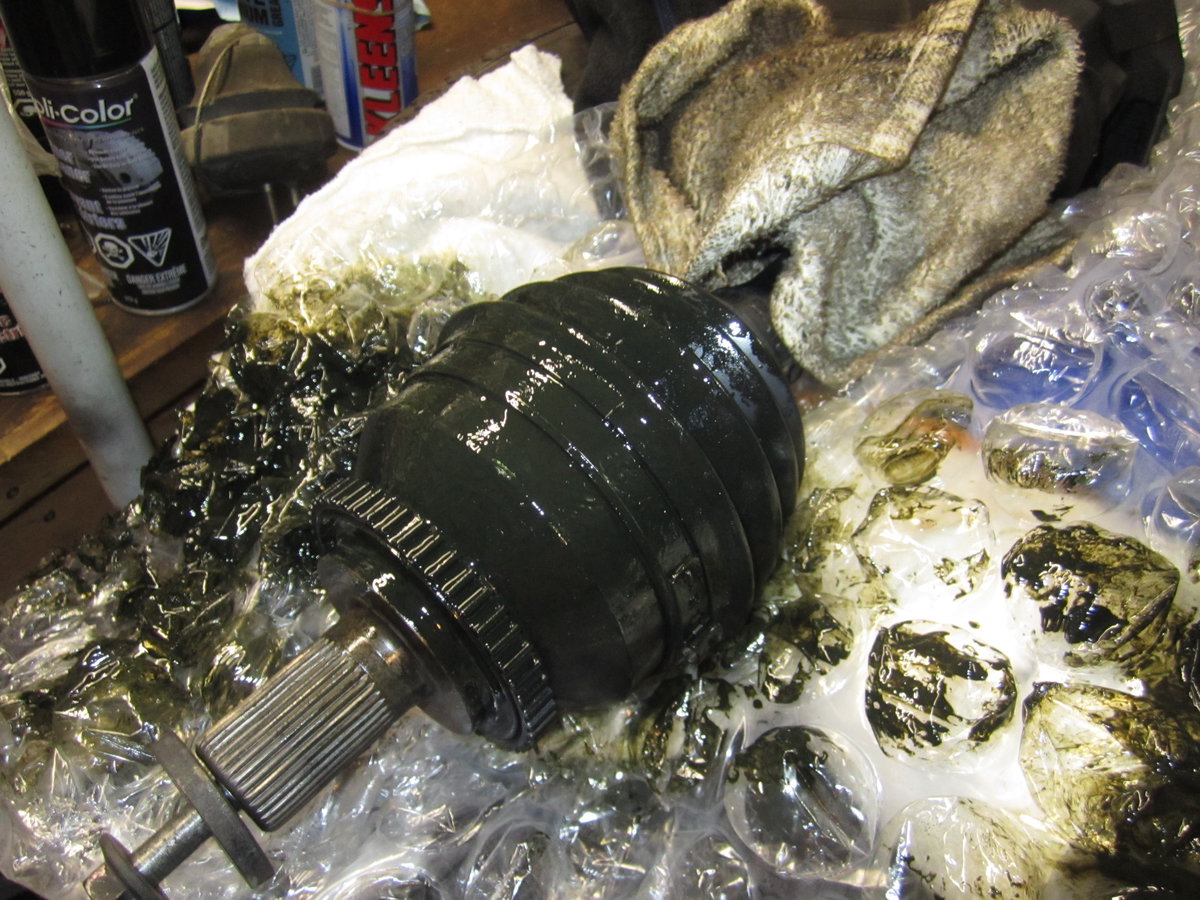 Packaging and axle as delivered