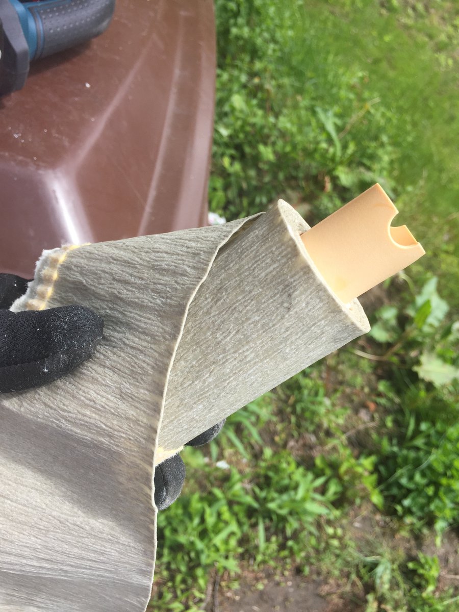 Plastic piece forces fuel to pool at bottom