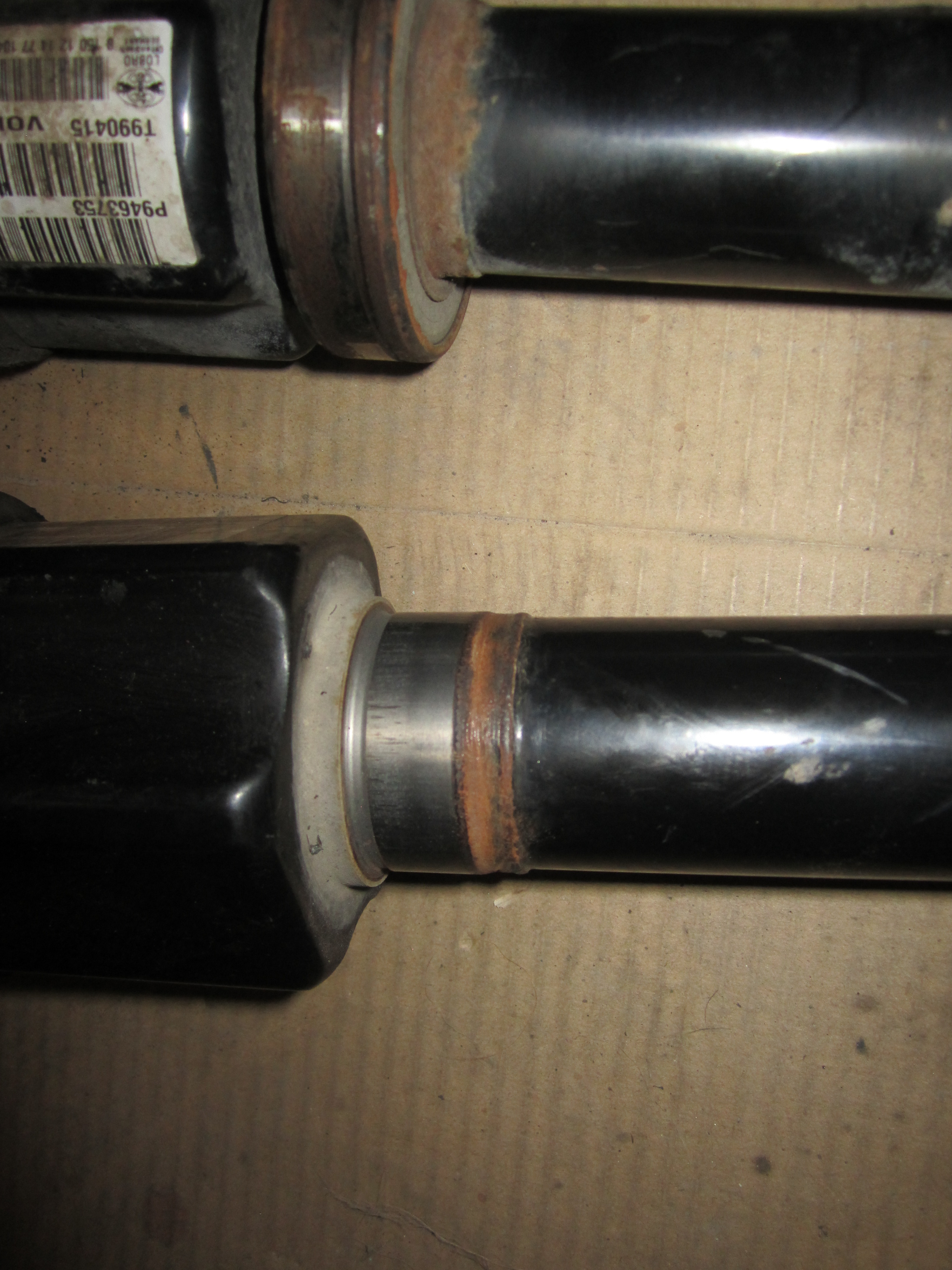 Bearing removed from RH 2000 V70 5 speed auto axle